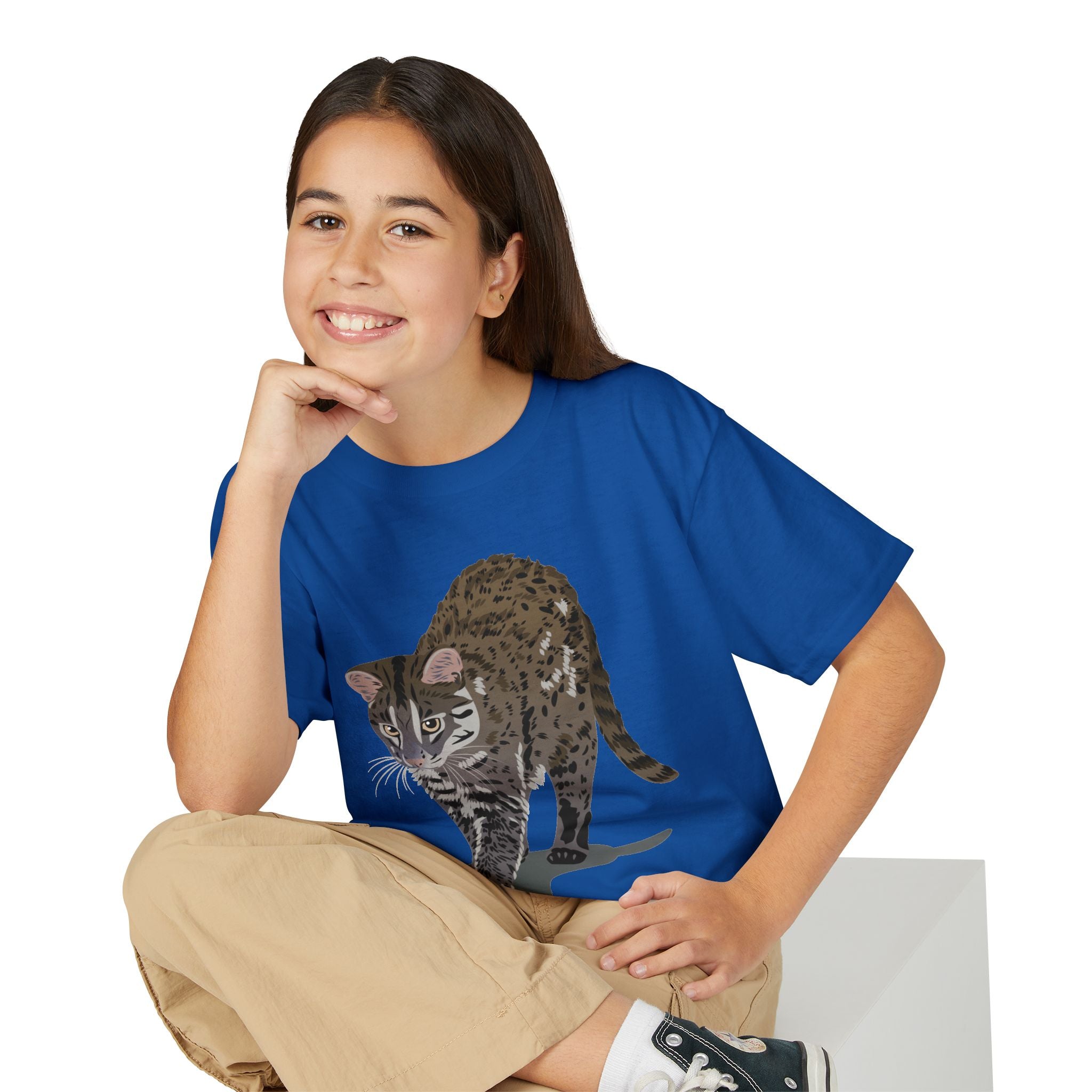 ユース猫Tシャツ — リアルな歩くタビー柄 キッズTee
